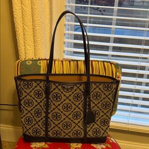 Tory Burch New York - Perry T Navy & Gray Jacquard Canvas Shopper - EUC